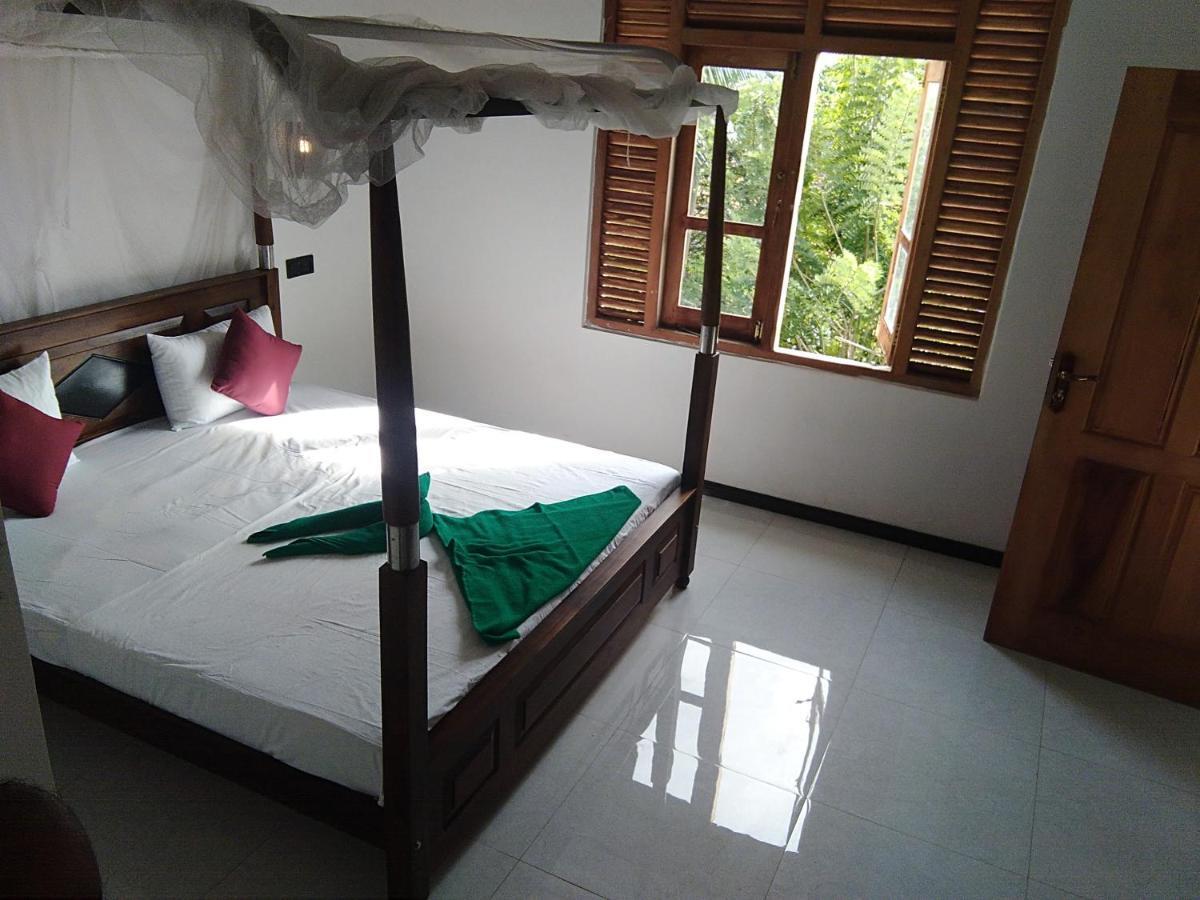 Dolphin Cottage Mirissa Esterno foto